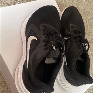 Nike Men's Black Athletic Shoes